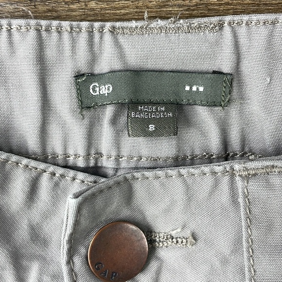 Gap Factory Women’s Mid Rise Grey Crop Capri, size 8 - Picture 2 of 12